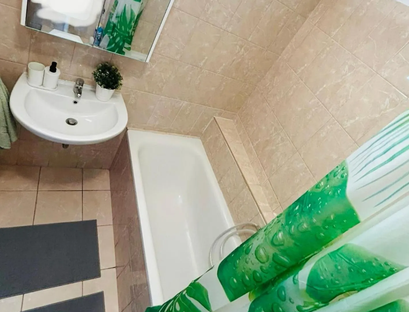 Appartamento Urban Green Oasis In The Center Of Budapest 0*,  Ungheria